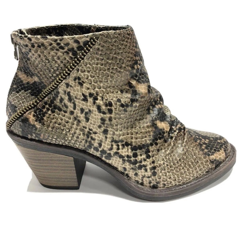 NEVER WORN! Size 7 1/2 Adorable Booties from Blowfish Malibu
